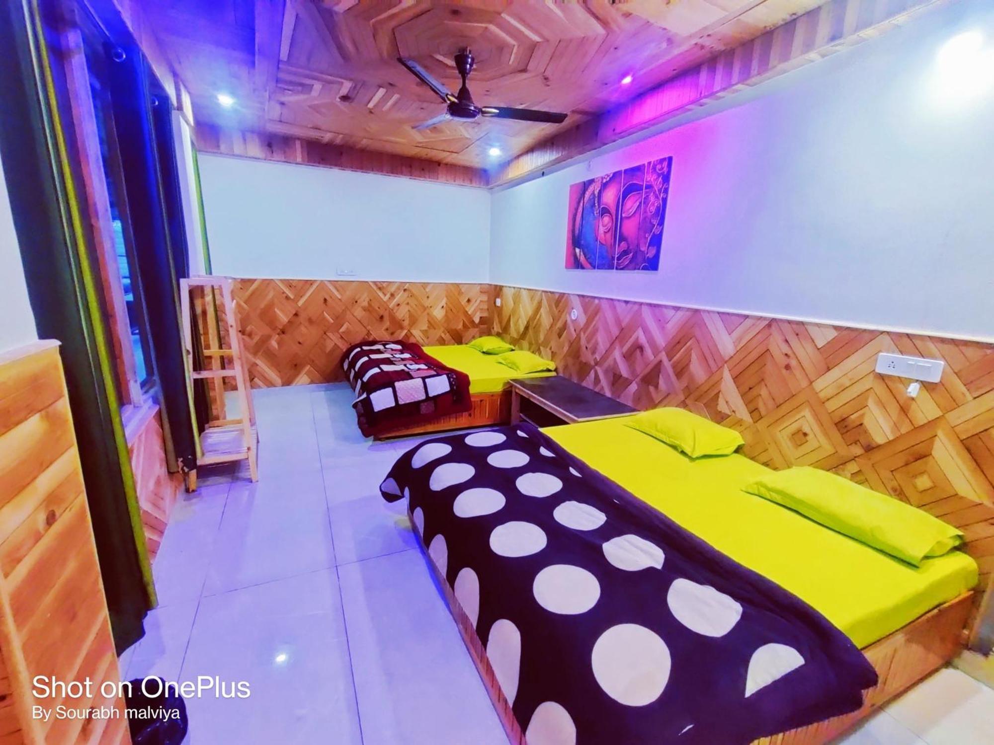 קאסול Chalo Chhalal Hotel & Cafe מראה חיצוני תמונה