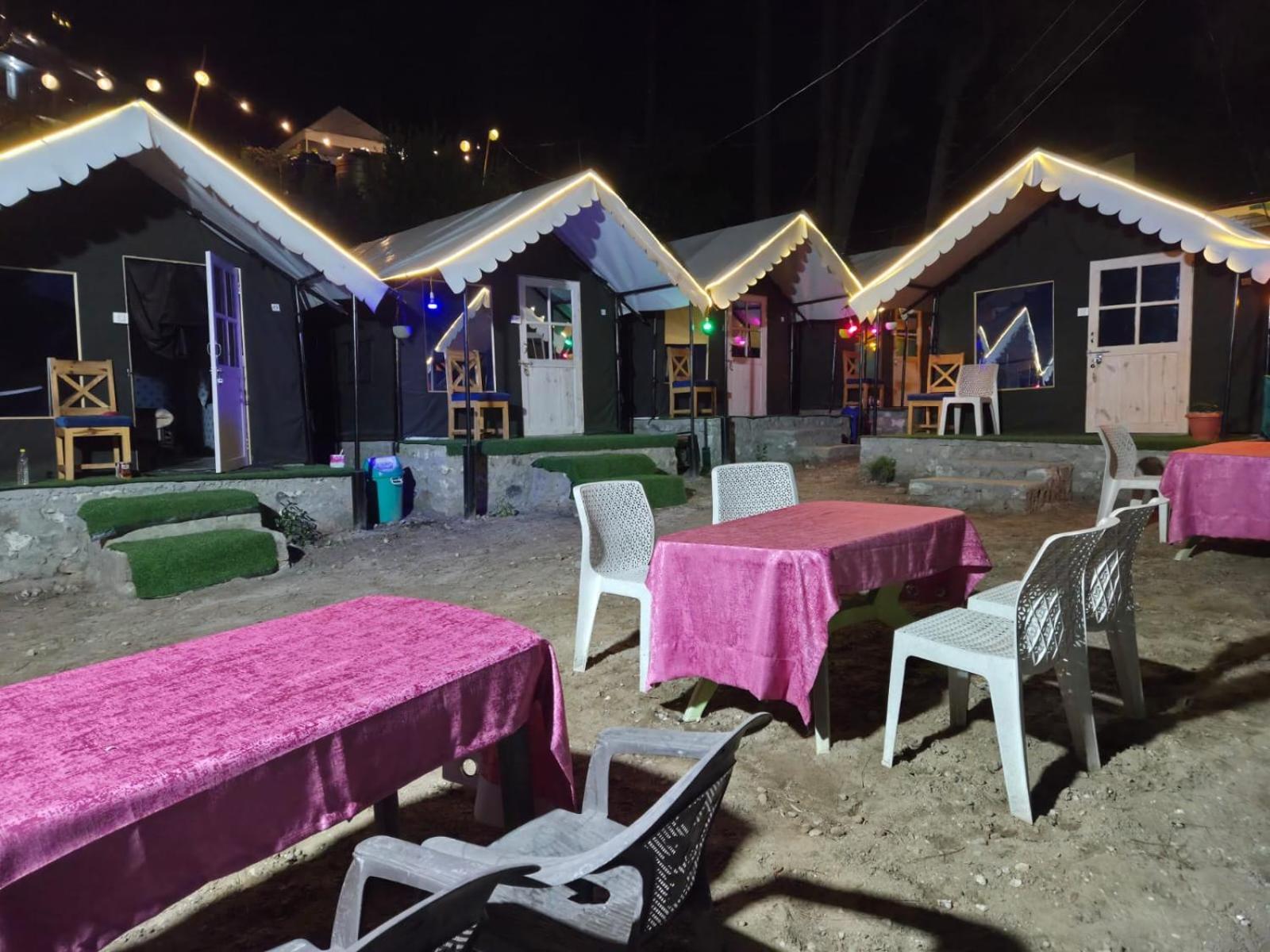 קאסול Chalo Chhalal Hotel & Cafe מראה חיצוני תמונה